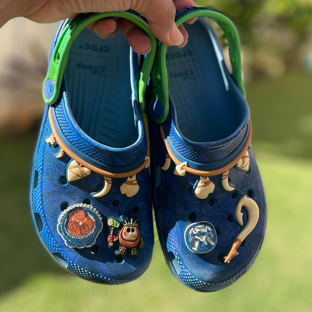 ❗️SOLD❗️Kids' Disney Moana Maui Classic Clog J3